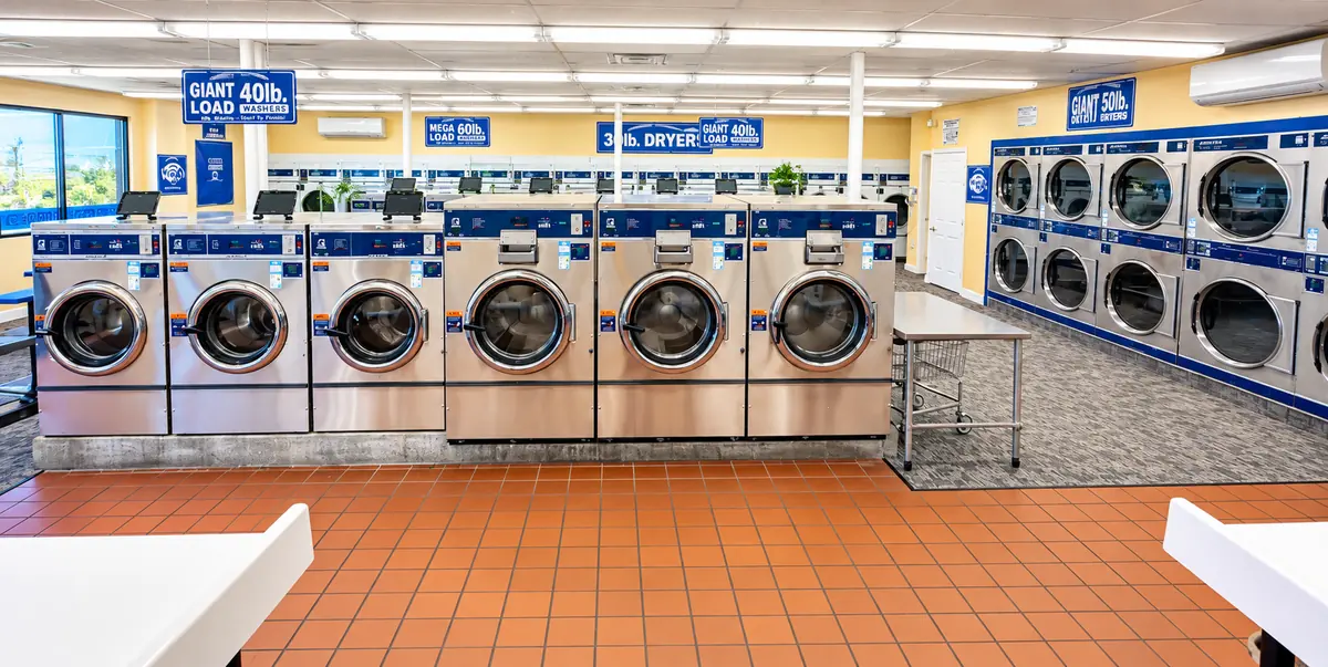 Row of large-capacity washers